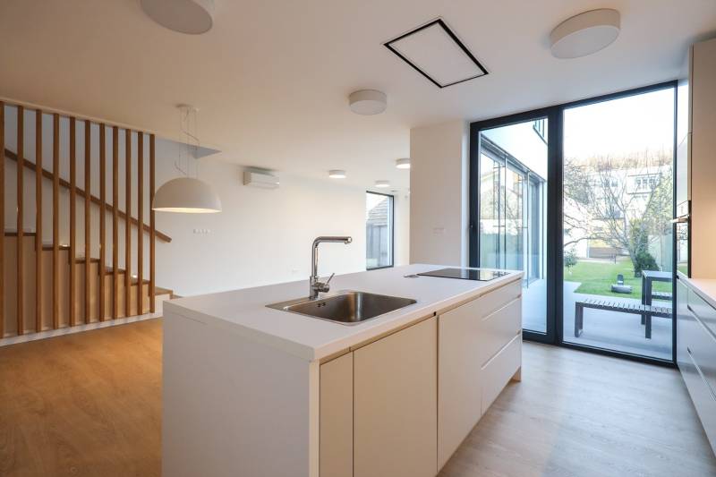 kuchyňa s jedálňou.jpg